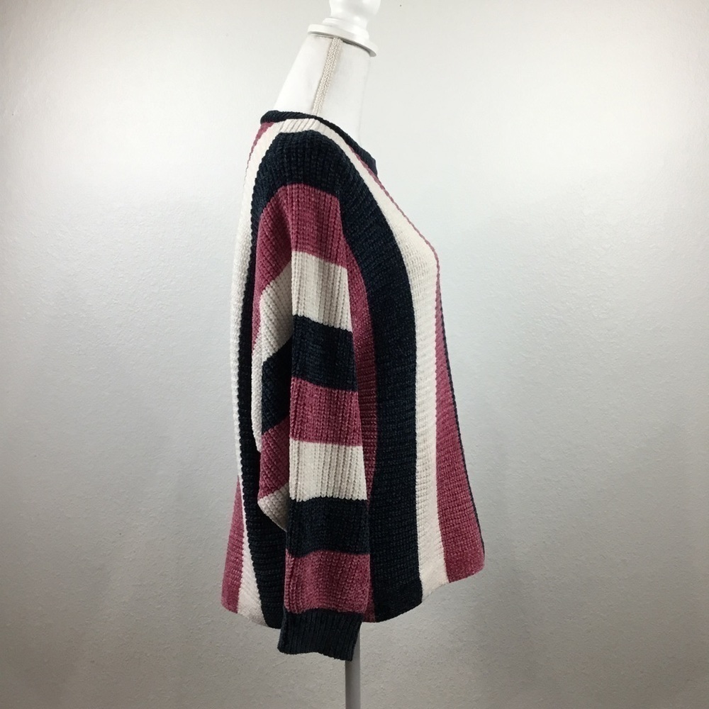 SOLITAIRE by Ravi Khosla Super Soft Striped Sweater Size Medium - Picture 3 of 6